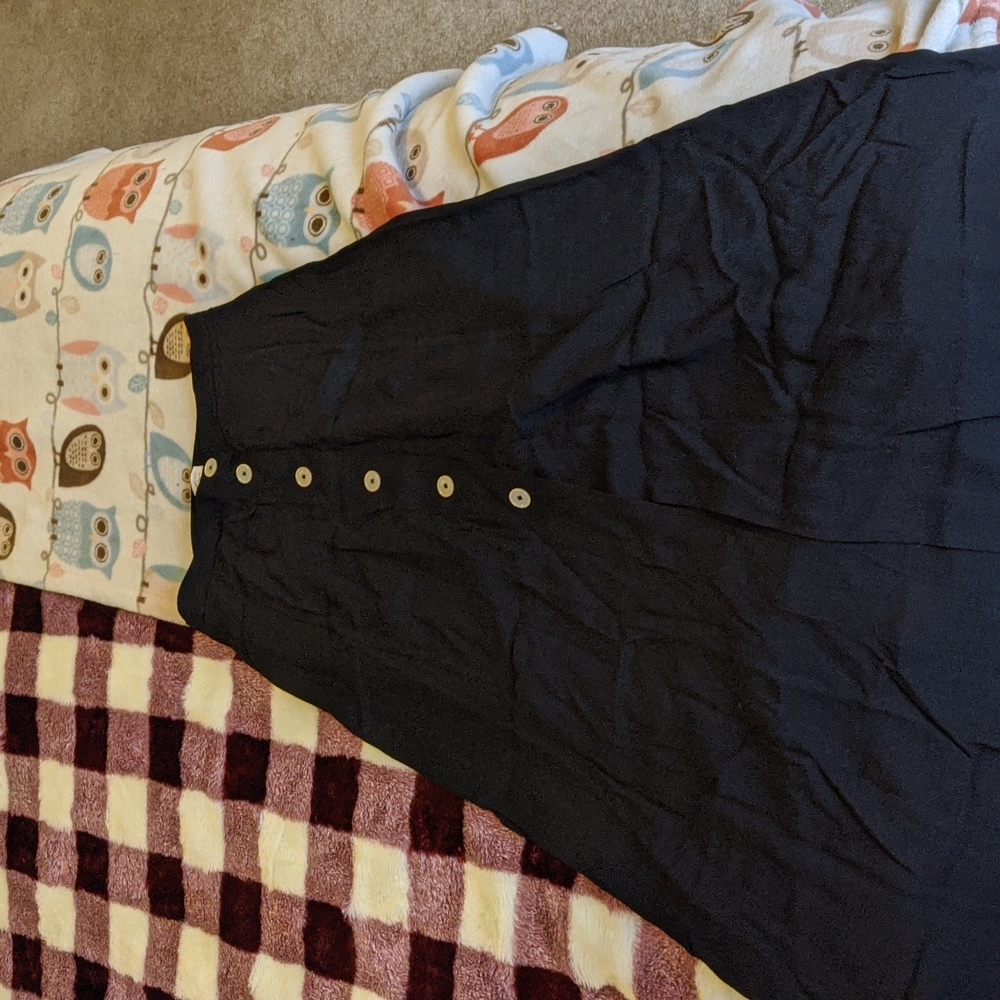 Aritzia Wilfred skirt